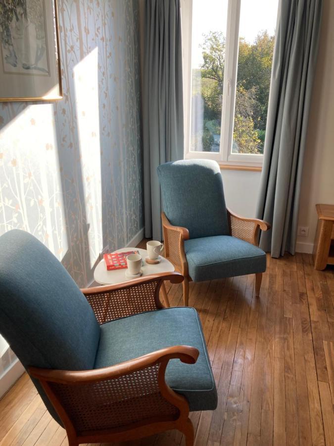 Chambres & Table D'Hotes De La Vieille Ferme Salon-la-Tour Ngoại thất bức ảnh